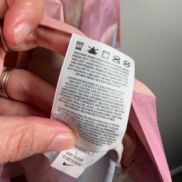 NIke Shield Flash Hooded Windbreaker Running Jacket Large Guava Ice Packable - Picture 15 of 15